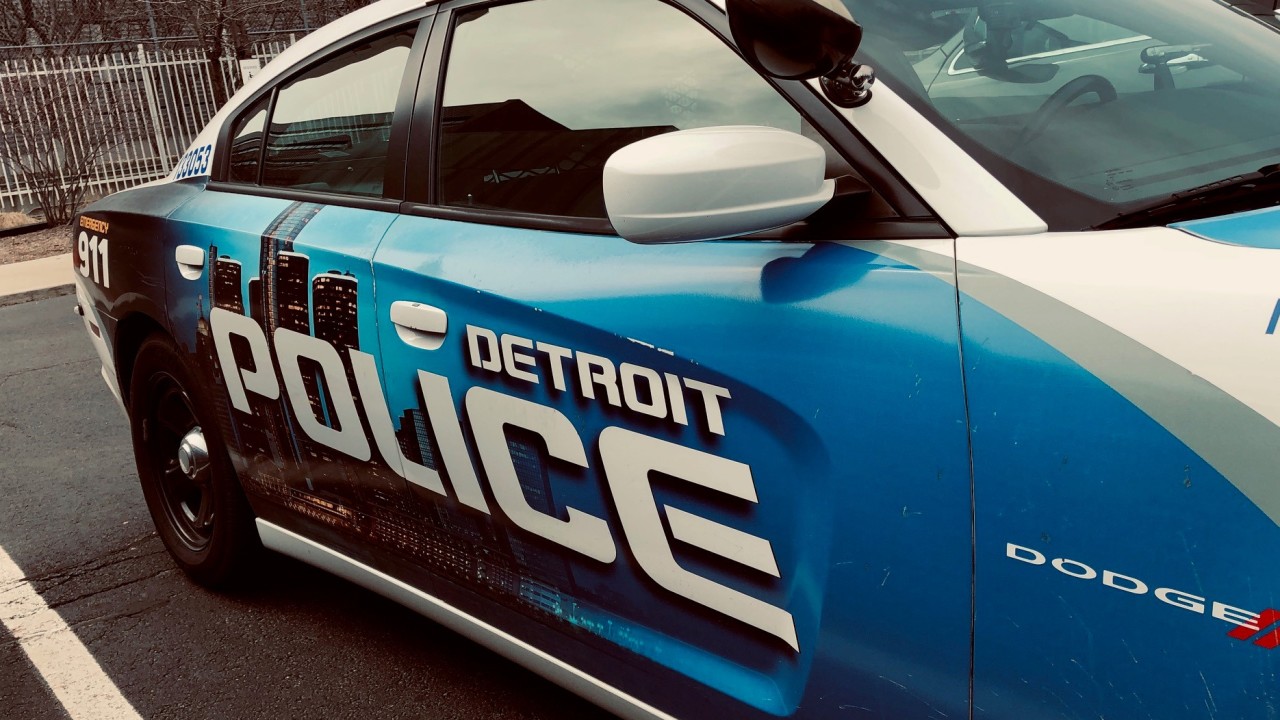 Detroit police dispatcher dies after testing positive for Coronavirus.